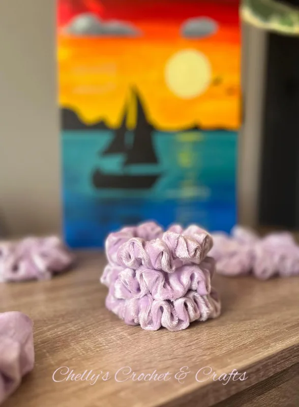 Lilac velvet skinny scrunchie